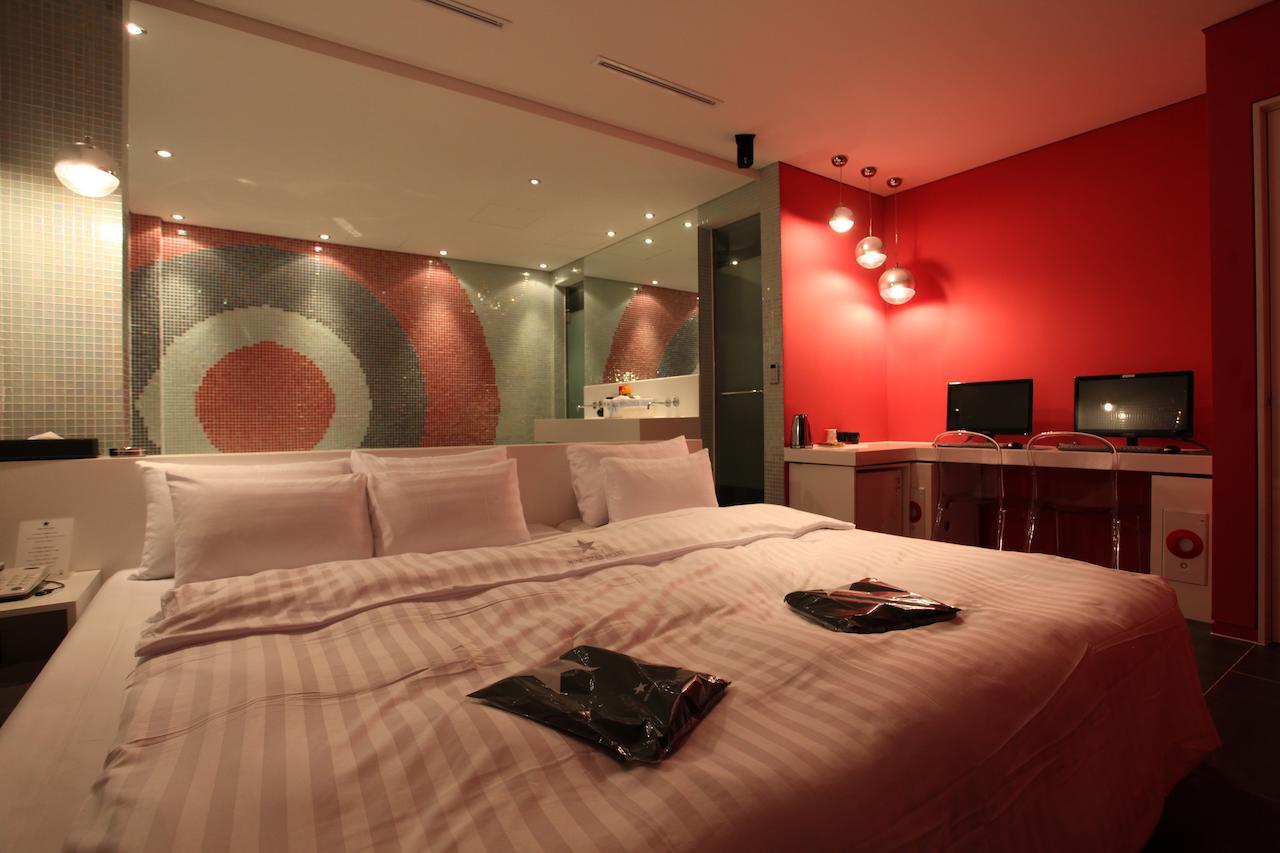 Nine Star 2* Seoul
