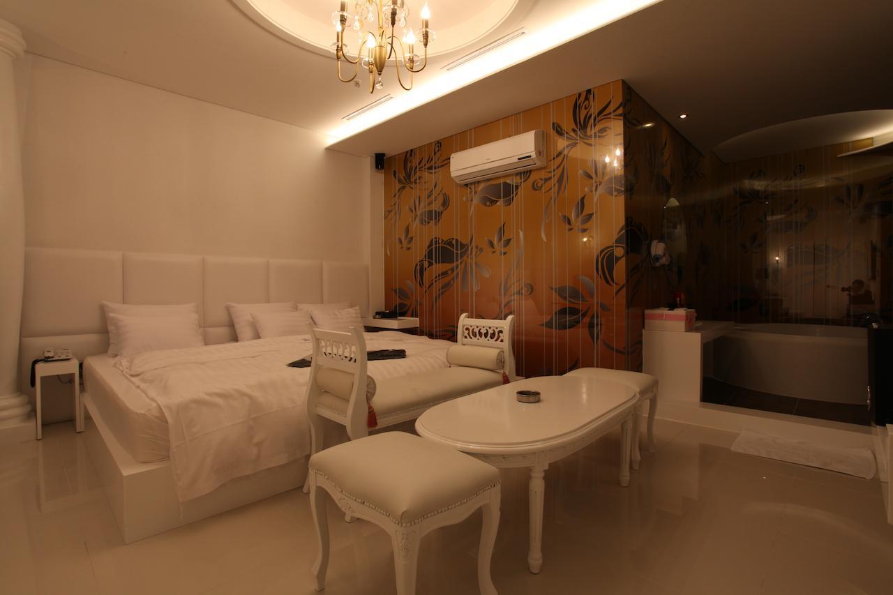 Motel Nine Star 2*